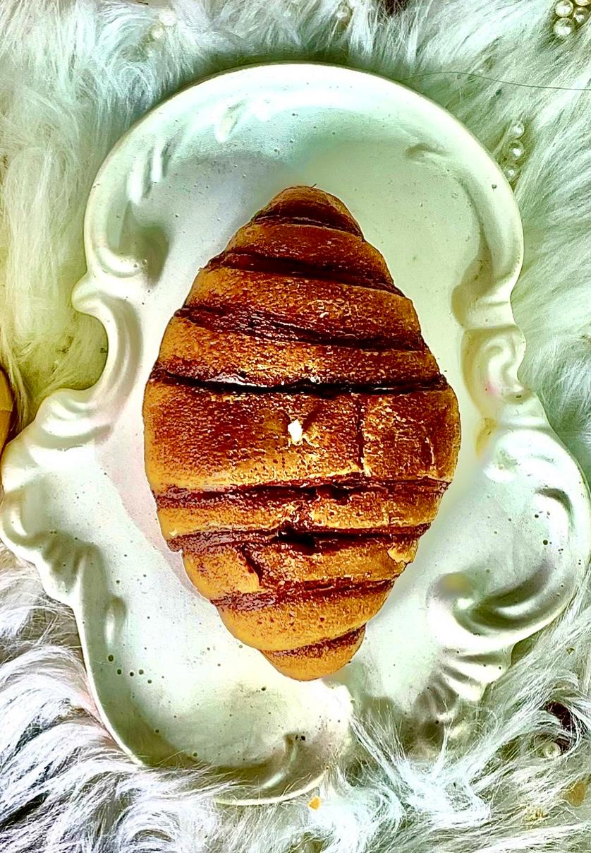 Croissant Candle Mold