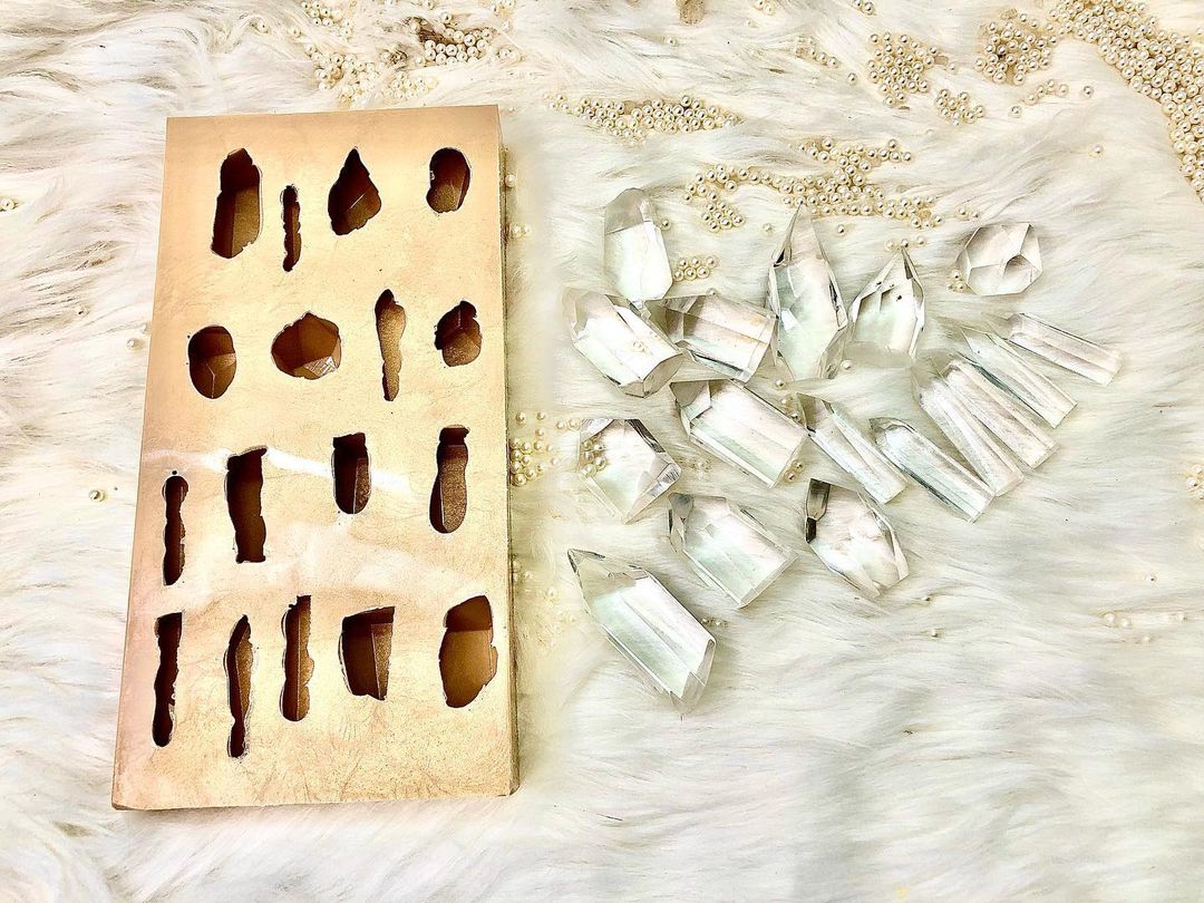 Single Crystal Quartz Mold