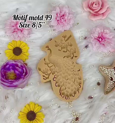Motif Mold 49