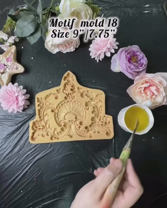 Motif Mold 18