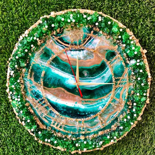 Resin geode wall clock with glass crystals for home decor